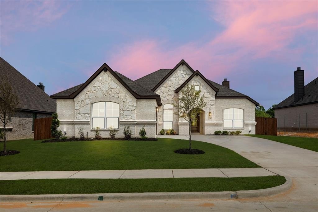 710 Winecup, Midlothian, TX 76065, 3 Bedrooms Bedrooms, ,2 BathroomsBathrooms,Residential,For Sale,710 Winecup,20905594