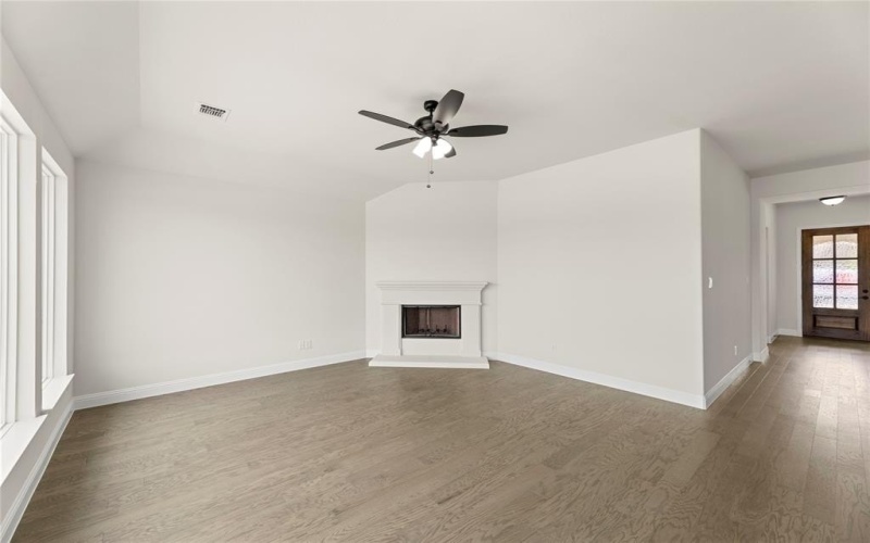 710 Winecup, Midlothian, TX 76065, 3 Bedrooms Bedrooms, ,2 BathroomsBathrooms,Residential,For Sale,710 Winecup,20905594