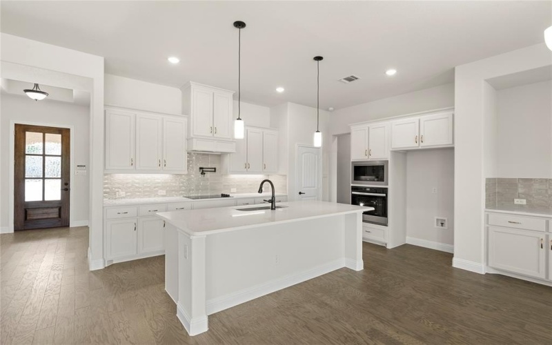 710 Winecup, Midlothian, TX 76065, 3 Bedrooms Bedrooms, ,2 BathroomsBathrooms,Residential,For Sale,710 Winecup,20905594