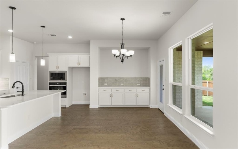 710 Winecup, Midlothian, TX 76065, 3 Bedrooms Bedrooms, ,2 BathroomsBathrooms,Residential,For Sale,710 Winecup,20905594