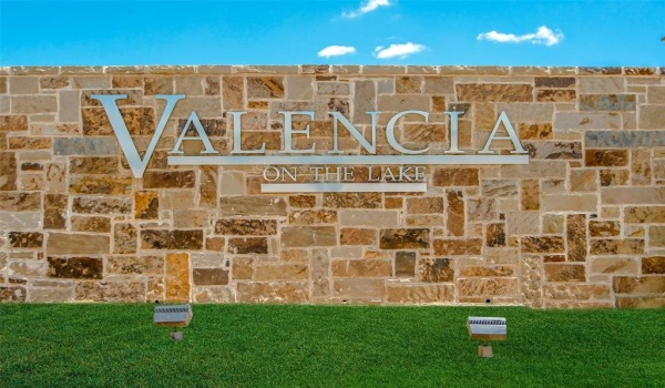 2233 Valencia Drive, Little Elm, TX 75068, 4 Bedrooms Bedrooms, ,3 BathroomsBathrooms,Residential,For Sale,2233 Valencia Drive,20905598