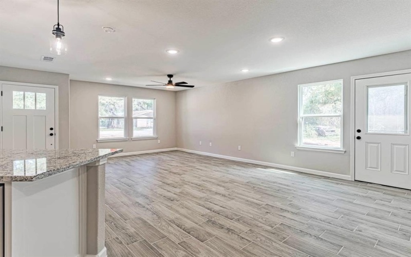 2707 Terrace Court, Granbury, TX 76048, 3 Bedrooms Bedrooms, ,2 BathroomsBathrooms,Residential,For Sale,2707 Terrace Court,20907661