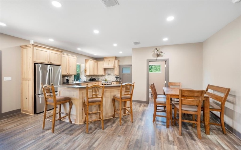 5570 County Road 1804, Jacksonville, TX 75766, 3 Bedrooms Bedrooms, ,3 BathroomsBathrooms,Residential,For Sale,5570 County Road 1804,20905772