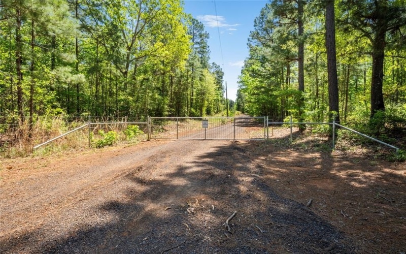 5570 County Road 1804, Jacksonville, TX 75766, 3 Bedrooms Bedrooms, ,3 BathroomsBathrooms,Residential,For Sale,5570 County Road 1804,20905772