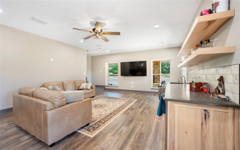 5570 County Road 1804, Jacksonville, TX 75766, 3 Bedrooms Bedrooms, ,3 BathroomsBathrooms,Residential,For Sale,5570 County Road 1804,20905772