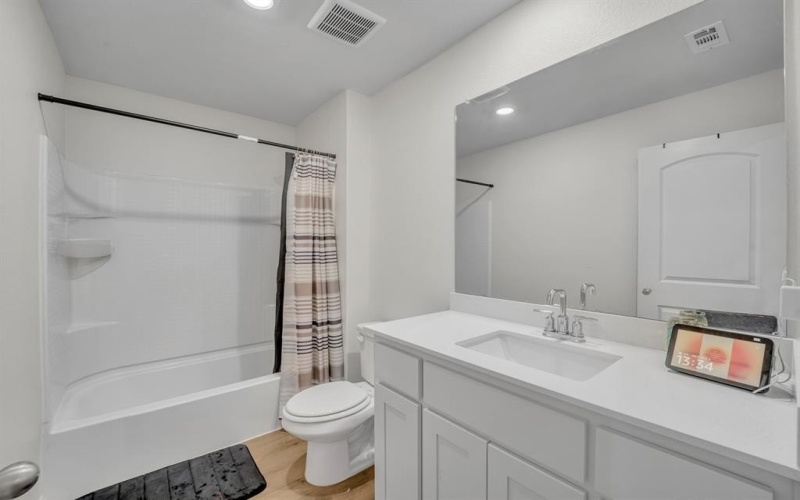 207 Marsh Lane, Princeton, TX 75407, 3 Bedrooms Bedrooms, ,2 BathroomsBathrooms,Residential Lease,For Rent,207 Marsh Lane,20905804