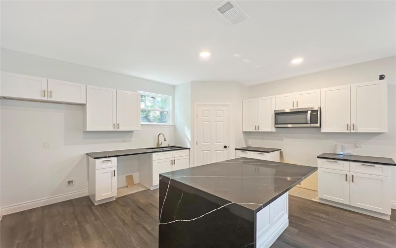4606 Canal Street, Dallas, TX 75210, 3 Bedrooms Bedrooms, ,2 BathroomsBathrooms,Residential,For Sale,4606 Canal Street,20908023