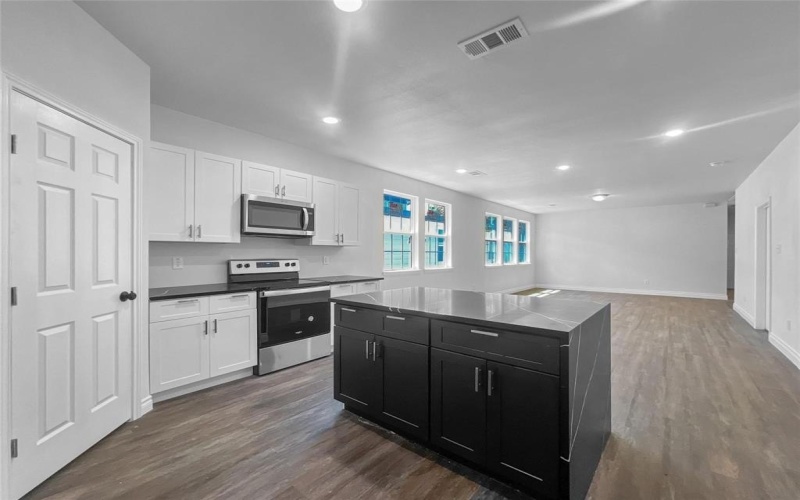4606 Canal Street, Dallas, TX 75210, 3 Bedrooms Bedrooms, ,2 BathroomsBathrooms,Residential,For Sale,4606 Canal Street,20908023