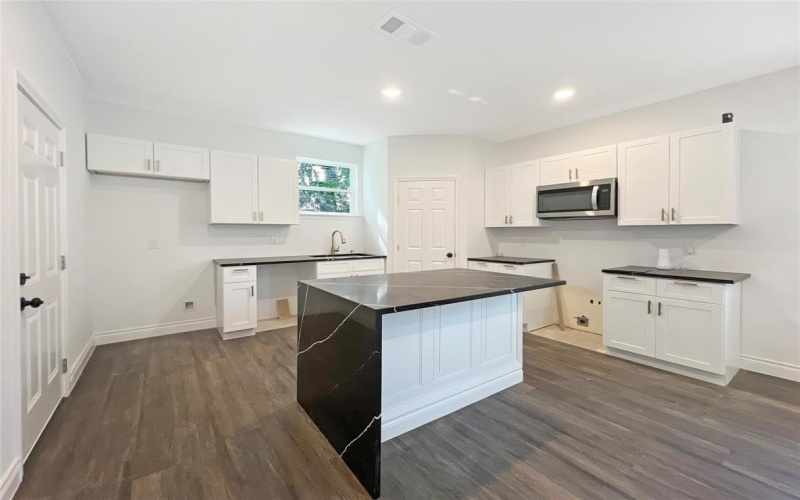 4606 Canal Street, Dallas, TX 75210, 3 Bedrooms Bedrooms, ,2 BathroomsBathrooms,Residential,For Sale,4606 Canal Street,20908023