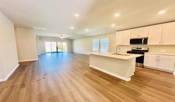 2117 Gustavus Drive, Sherman, TX 75092, 3 Bedrooms Bedrooms, ,2 BathroomsBathrooms,Residential Lease,For Rent,2117 Gustavus Drive,20908200