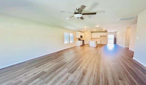 2117 Gustavus Drive, Sherman, TX 75092, 3 Bedrooms Bedrooms, ,2 BathroomsBathrooms,Residential Lease,For Rent,2117 Gustavus Drive,20908200