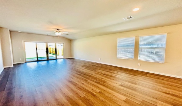 2117 Gustavus Drive, Sherman, TX 75092, 3 Bedrooms Bedrooms, ,2 BathroomsBathrooms,Residential Lease,For Rent,2117 Gustavus Drive,20908200