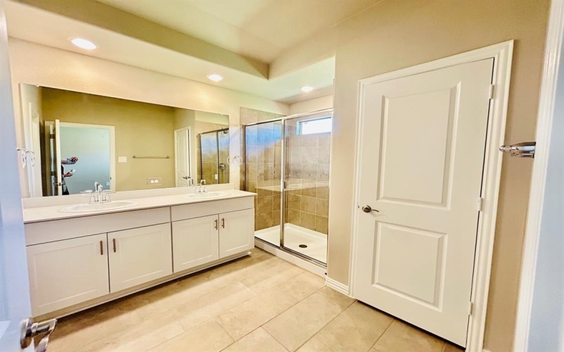 2117 Gustavus Drive, Sherman, TX 75092, 3 Bedrooms Bedrooms, ,2 BathroomsBathrooms,Residential Lease,For Rent,2117 Gustavus Drive,20908200