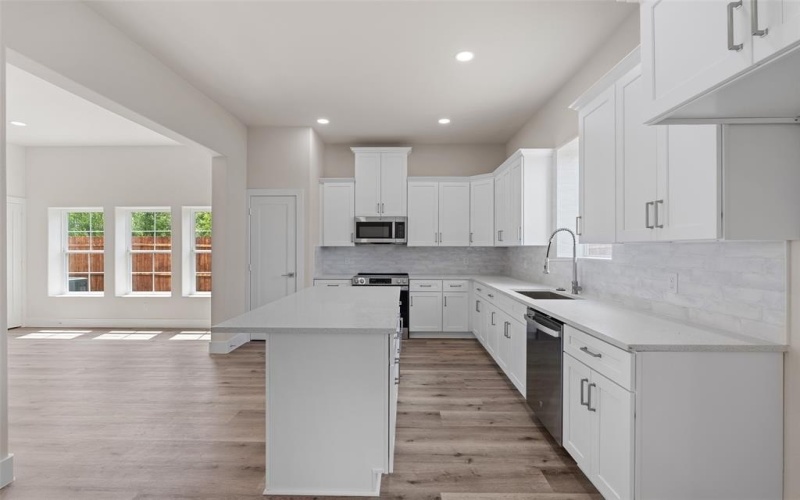 5426 Van Horn Drive, Granbury, TX 76048, 4 Bedrooms Bedrooms, ,3 BathroomsBathrooms,Residential,For Sale,5426 Van Horn Drive,20908765