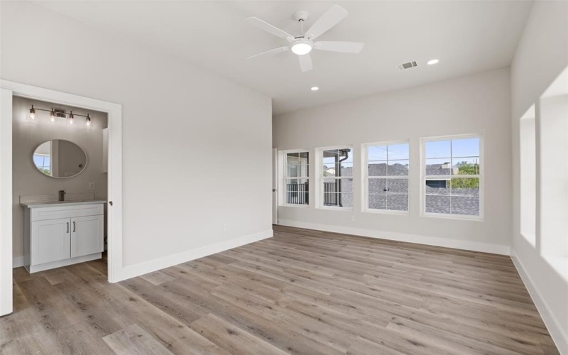 5426 Van Horn Drive, Granbury, TX 76048, 4 Bedrooms Bedrooms, ,3 BathroomsBathrooms,Residential,For Sale,5426 Van Horn Drive,20908765
