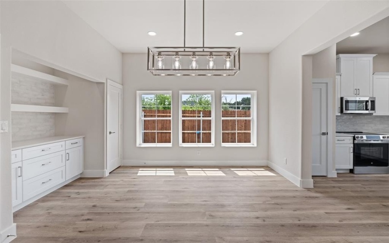 5426 Van Horn Drive, Granbury, TX 76048, 4 Bedrooms Bedrooms, ,3 BathroomsBathrooms,Residential,For Sale,5426 Van Horn Drive,20908765