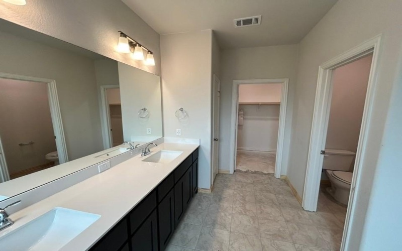3515 Columbus Street, Gainesville, TX 76240, 3 Bedrooms Bedrooms, ,2 BathroomsBathrooms,Residential,For Sale,3515 Columbus Street,20908820