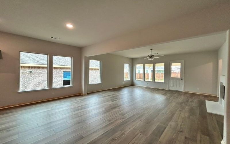 3515 Columbus Street, Gainesville, TX 76240, 3 Bedrooms Bedrooms, ,2 BathroomsBathrooms,Residential,For Sale,3515 Columbus Street,20908820