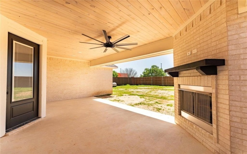 1030 Cannon Place, Paris, TX 75462, 4 Bedrooms Bedrooms, ,3 BathroomsBathrooms,Residential,For Sale,1030 Cannon Place,20908886