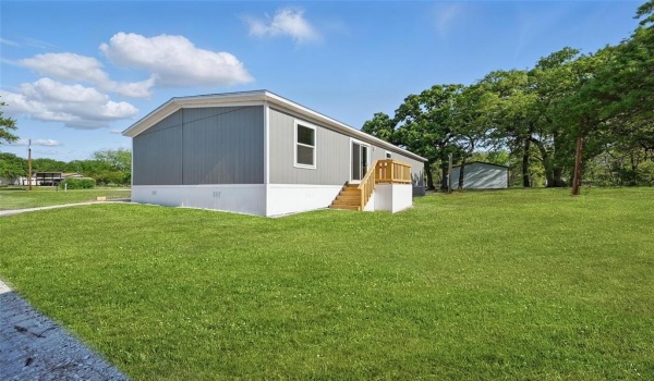 128 Overland Trail, Azle, TX 76020, 4 Bedrooms Bedrooms, ,2 BathroomsBathrooms,Residential,For Sale,128 Overland Trail,20908967