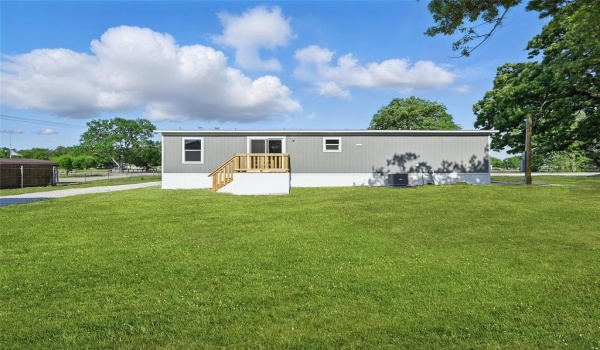 128 Overland Trail, Azle, TX 76020, 4 Bedrooms Bedrooms, ,2 BathroomsBathrooms,Residential,For Sale,128 Overland Trail,20908967