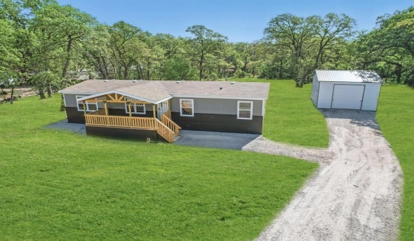 134 Overland Trail, Azle, TX 76020, 4 Bedrooms Bedrooms, ,2 BathroomsBathrooms,Residential,For Sale,134 Overland Trail,20908982