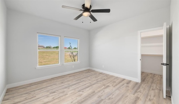 1005 Don Eve Court, Azle, TX 76020, 4 Bedrooms Bedrooms, ,2 BathroomsBathrooms,Residential,For Sale,1005 Don Eve Court,20909162