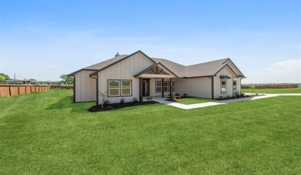 1005 Don Eve Court, Azle, TX 76020, 4 Bedrooms Bedrooms, ,2 BathroomsBathrooms,Residential,For Sale,1005 Don Eve Court,20909162