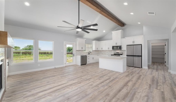1005 Don Eve Court, Azle, TX 76020, 4 Bedrooms Bedrooms, ,2 BathroomsBathrooms,Residential,For Sale,1005 Don Eve Court,20909162
