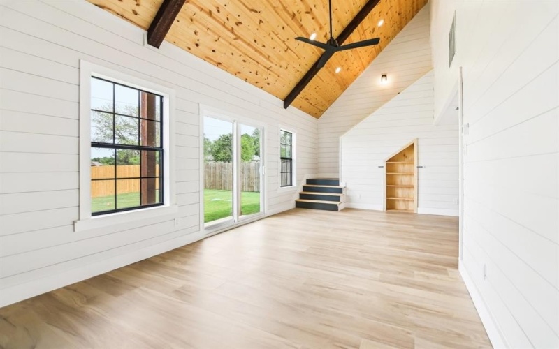 517 Mountain View Trail, Granbury, TX 76049, 2 Bedrooms Bedrooms, ,2 BathroomsBathrooms,Residential,For Sale,517 Mountain View Trail,20909197