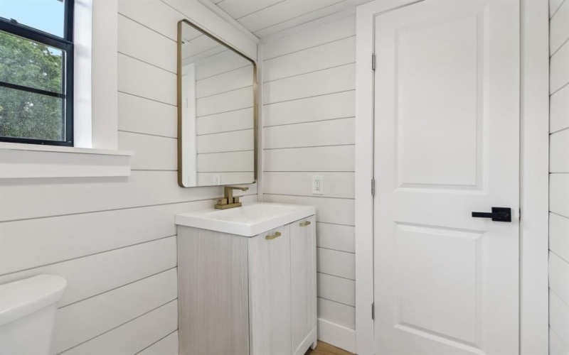 517 Mountain View Trail, Granbury, TX 76049, 2 Bedrooms Bedrooms, ,2 BathroomsBathrooms,Residential,For Sale,517 Mountain View Trail,20909197