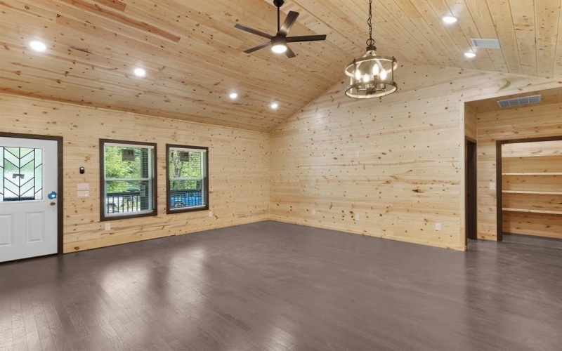 905 N Walnut, Winnsboro, TX 75494, 3 Bedrooms Bedrooms, ,2 BathroomsBathrooms,Residential,For Sale,905 N Walnut,20909249
