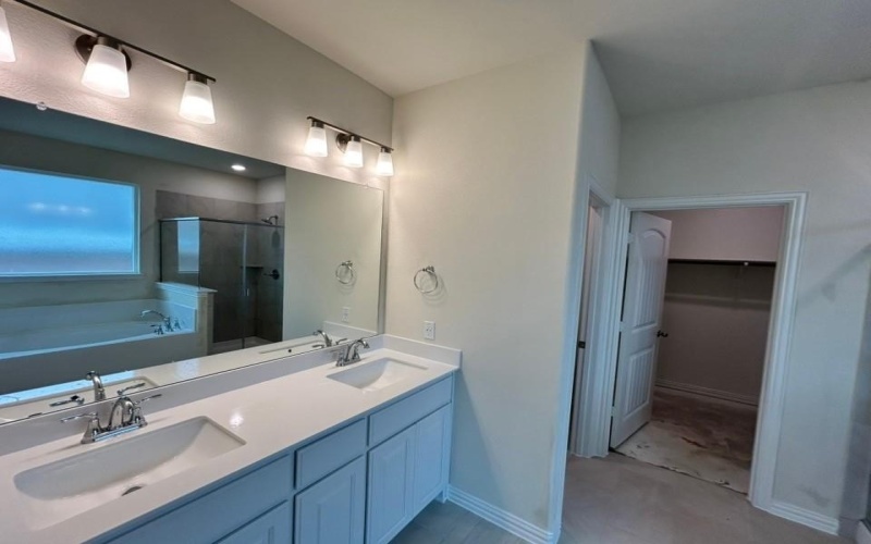 3517 Columbus Street, Gainesville, TX 76240, 4 Bedrooms Bedrooms, ,2 BathroomsBathrooms,Residential,For Sale,3517 Columbus Street,20909320