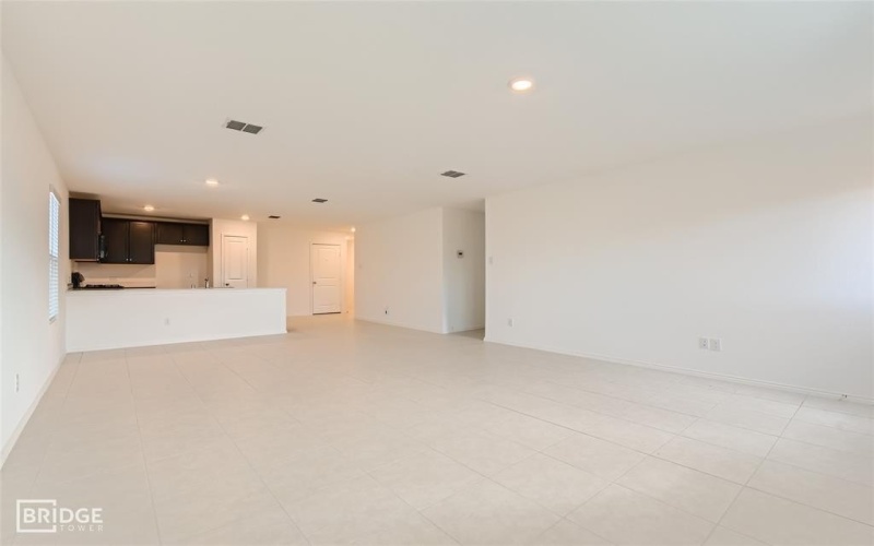 305 Dry Canyon Way, Fort Worth, TX 76052, 3 Bedrooms Bedrooms, ,2 BathroomsBathrooms,Residential Lease,For Rent,305 Dry Canyon Way,20909423