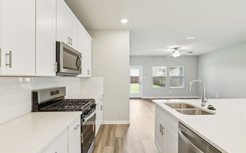 909 Pine Beach Drive, Princeton, TX 75071, 3 Habitaciones Habitaciones , ,2 BañosBaños,Residential,En Venta,909 Pine Beach Drive,20912611