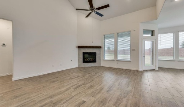 105 Breeds Hill Road, Little Elm, TX 75068, 4 Bedrooms Bedrooms, ,3 BathroomsBathrooms,Residential,For Sale,105 Breeds Hill Road,20910482