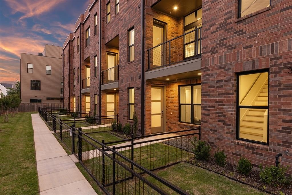 3032 Chimes Street, Dallas, TX 75219, 4 Habitaciones Habitaciones , ,5 BañosBaños,Residential,En Venta,3032 Chimes Street,20910841