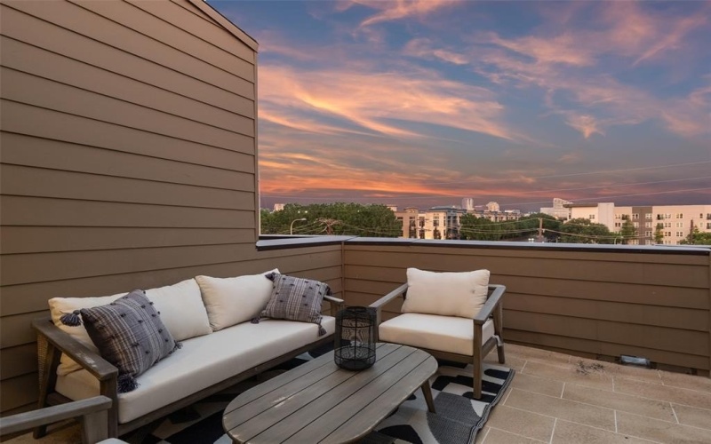 3032 Chimes Street, Dallas, TX 75219, 4 Habitaciones Habitaciones , ,5 BañosBaños,Residential,En Venta,3032 Chimes Street,20910841