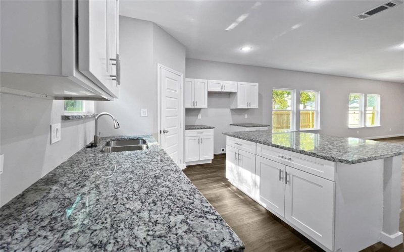 3943 Coolidge Street, Dallas, TX 75215, 3 Bedrooms Bedrooms, ,2 BathroomsBathrooms,Residential Lease,For Rent,3943 Coolidge Street,20910856