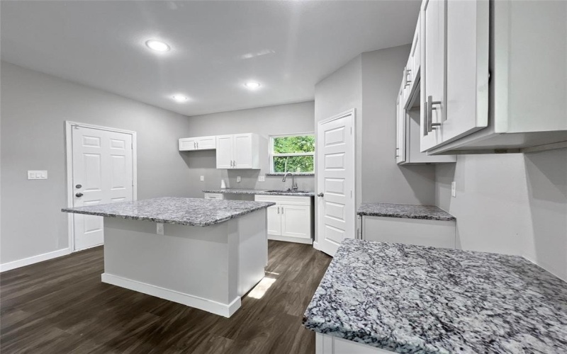 3943 Coolidge Street, Dallas, TX 75215, 3 Bedrooms Bedrooms, ,2 BathroomsBathrooms,Residential Lease,For Rent,3943 Coolidge Street,20910856