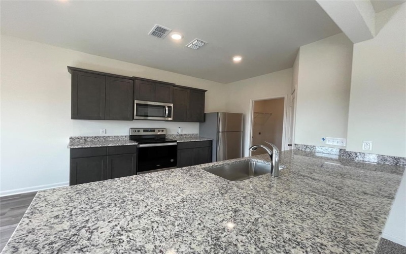 706 Aqueduct Drive, Seagoville, TX 75159, 4 Bedrooms Bedrooms, ,2 BathroomsBathrooms,Residential Lease,For Rent,706 Aqueduct Drive,20910921