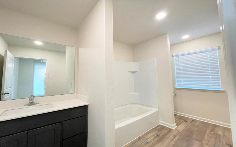 706 Aqueduct Drive, Seagoville, TX 75159, 4 Bedrooms Bedrooms, ,2 BathroomsBathrooms,Residential Lease,For Rent,706 Aqueduct Drive,20910921