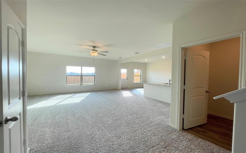 706 Aqueduct Drive, Seagoville, TX 75159, 4 Bedrooms Bedrooms, ,2 BathroomsBathrooms,Residential Lease,For Rent,706 Aqueduct Drive,20910921