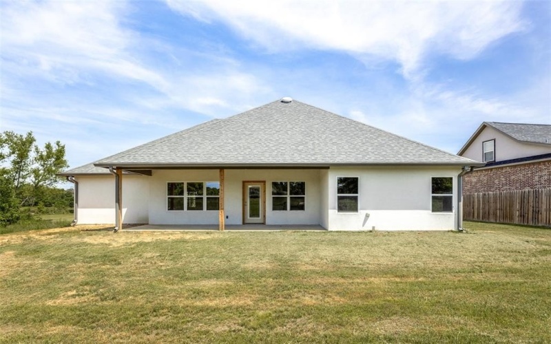 2909 Blue Heron Circle, Mount Pleasant, TX 75455, 3 Bedrooms Bedrooms, ,2 BathroomsBathrooms,Residential,For Sale,2909 Blue Heron Circle,20911026