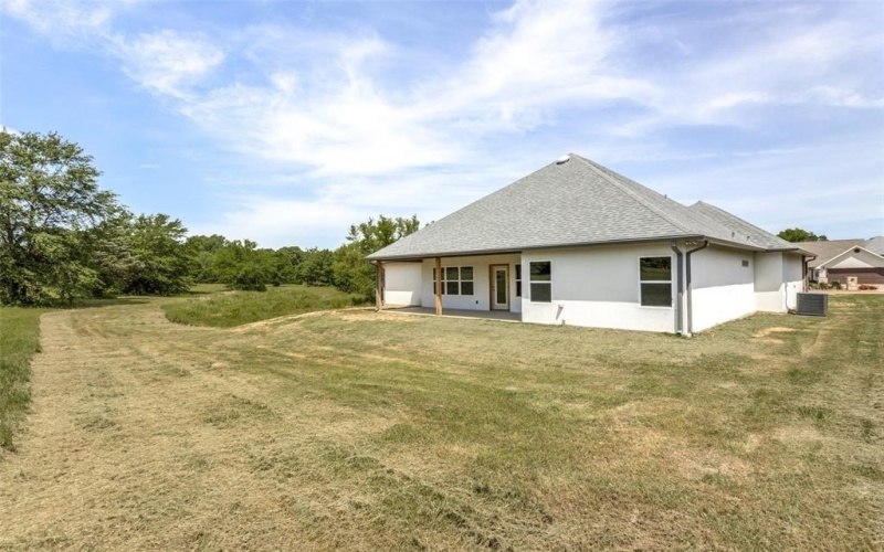 2909 Blue Heron Circle, Mount Pleasant, TX 75455, 3 Bedrooms Bedrooms, ,2 BathroomsBathrooms,Residential,For Sale,2909 Blue Heron Circle,20911026