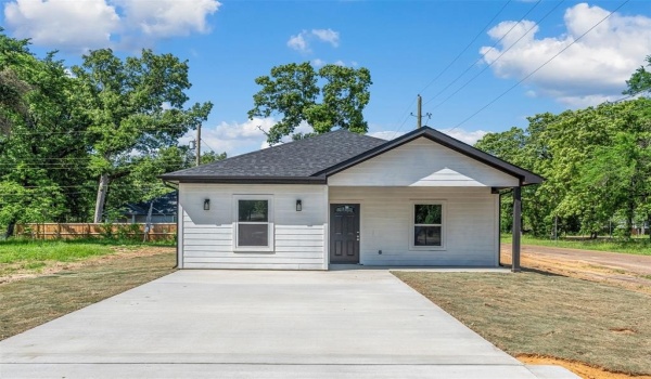 102 Navajo Drive, Mabank, TX 75156, 3 Bedrooms Bedrooms, ,2 BathroomsBathrooms,Residential,For Sale,102 Navajo Drive,20911117