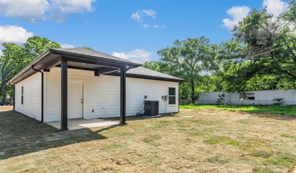 102 Navajo Drive, Mabank, TX 75156, 3 Bedrooms Bedrooms, ,2 BathroomsBathrooms,Residential,For Sale,102 Navajo Drive,20911117