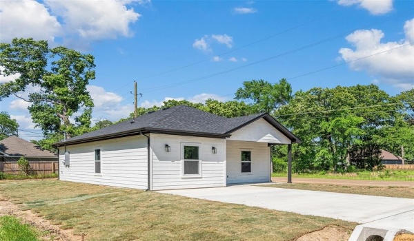 102 Navajo Drive, Mabank, TX 75156, 3 Bedrooms Bedrooms, ,2 BathroomsBathrooms,Residential,For Sale,102 Navajo Drive,20911117