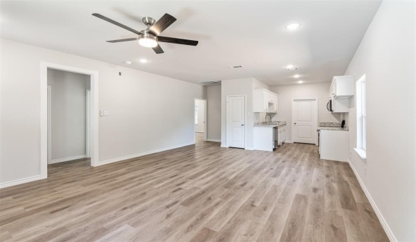 102 Navajo Drive, Mabank, TX 75156, 3 Bedrooms Bedrooms, ,2 BathroomsBathrooms,Residential,For Sale,102 Navajo Drive,20911117