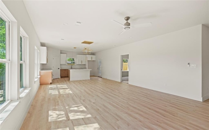1613 bannock Avenue, Dallas, TX 75215, 3 Bedrooms Bedrooms, ,2 BathroomsBathrooms,Residential,For Sale,1613 bannock Avenue,20911267